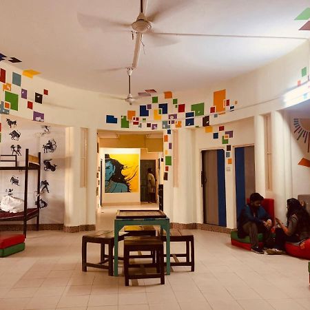 Vagabond Stay Hostel Varanasi Esterno foto