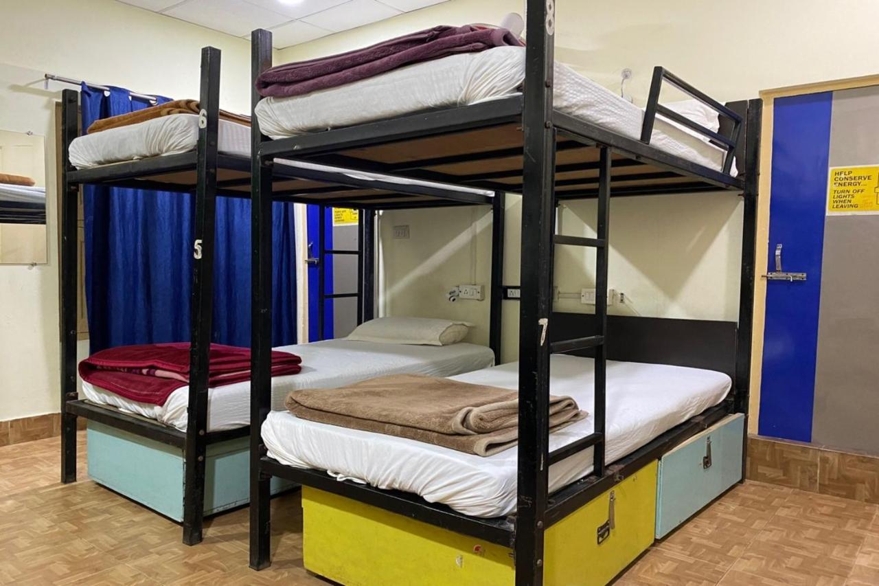 Vagabond Stay Hostel Varanasi Esterno foto