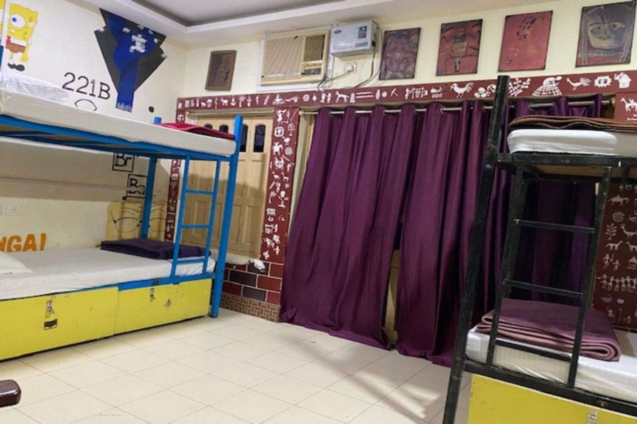 Vagabond Stay Hostel Varanasi Esterno foto